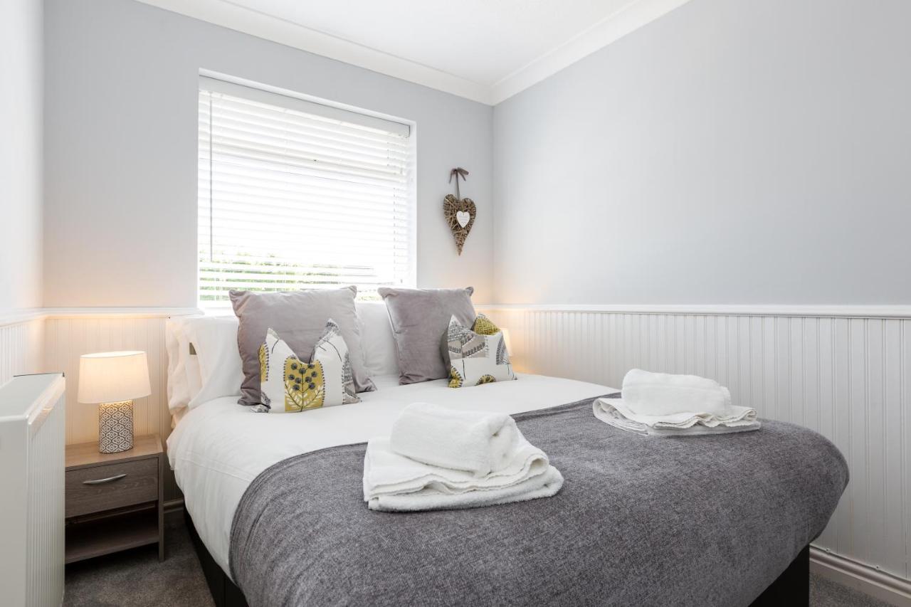 Thornton  Curlew - 3 Bedrooms Wi-Fi, Parking, Contractors מראה חיצוני תמונה